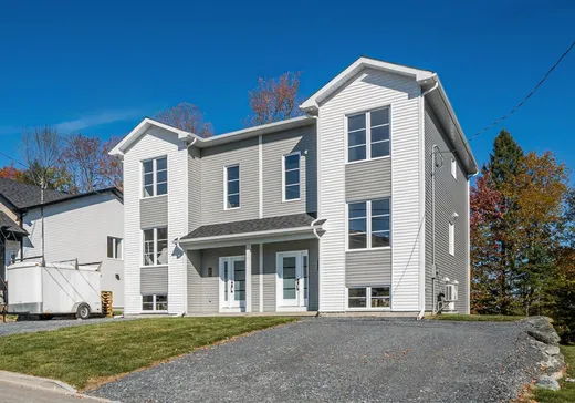 Maison à étages à vendre - 2078 Rue de la Golconda, Sherbrooke, J1H0N1