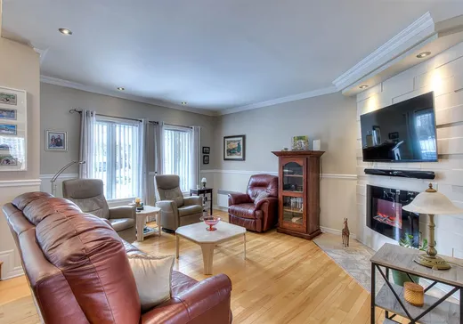 Maison à vendre - 23 Rue du Bas-du-Plateau-Ouimet, Laval (Chomedey), H7L 2X1