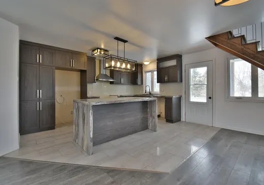 Maison à vendre - 130 Rue Kossuth, St-Jean-De-Matha, J0K 2S0