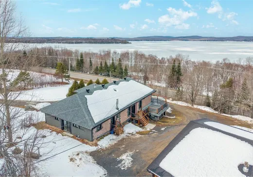 Bungalow à vendre - 1181-1179 Ch. du Tour-du-Lac, Nominingue, J0W1R0