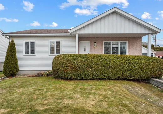 Maison à étages à vendre - 541 Rue Amyot, Saint-Jean-sur-Richelieu, J3B8L3