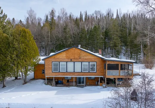 Maison à vendre - 184 Ch. du Lac-Murray, Mont-Laurier, J0W 1W0