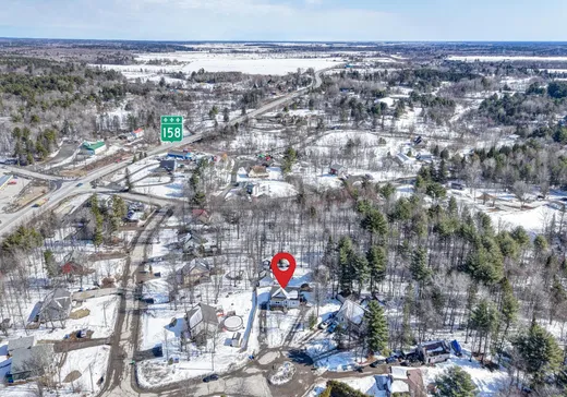 Maison à vendre - 104-104A Rue Goodz, Sainte-Sophie, J5J 0A4