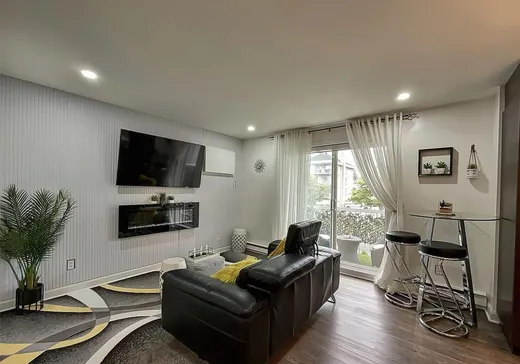 Condo for sale - 2390 Boul. René-Laennec, App. 202, Laval (Vimont), H7M 6B2