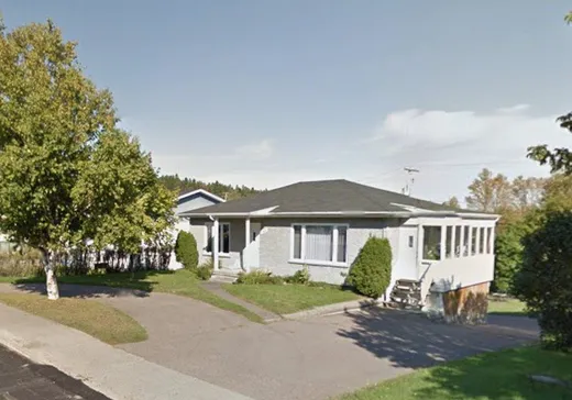 Maison à vendre - 156 Rue St-Albert, Chicoutimi-Jonquière, G7G 3M7