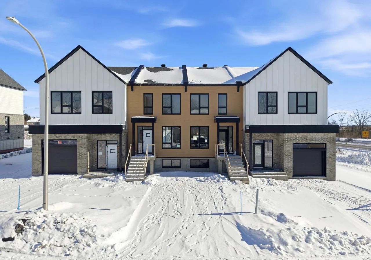 2062 Rue des Mélèzes — photo 1