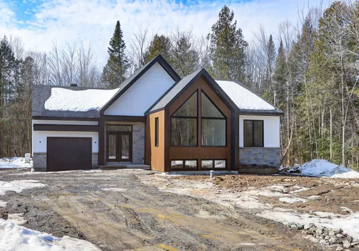 Maison à vendre - 537 Rue des Générations, Saint-Colomban, J5K 0R5