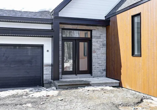 Maison à vendre - 537 Rue des Générations, Saint-Colomban, J5K 0R5