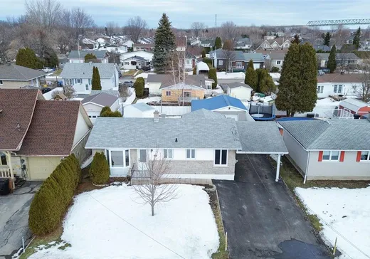 Maison à vendre - 140 Rue Bourassa, Pointe-Du-Lac, G9B 1C2