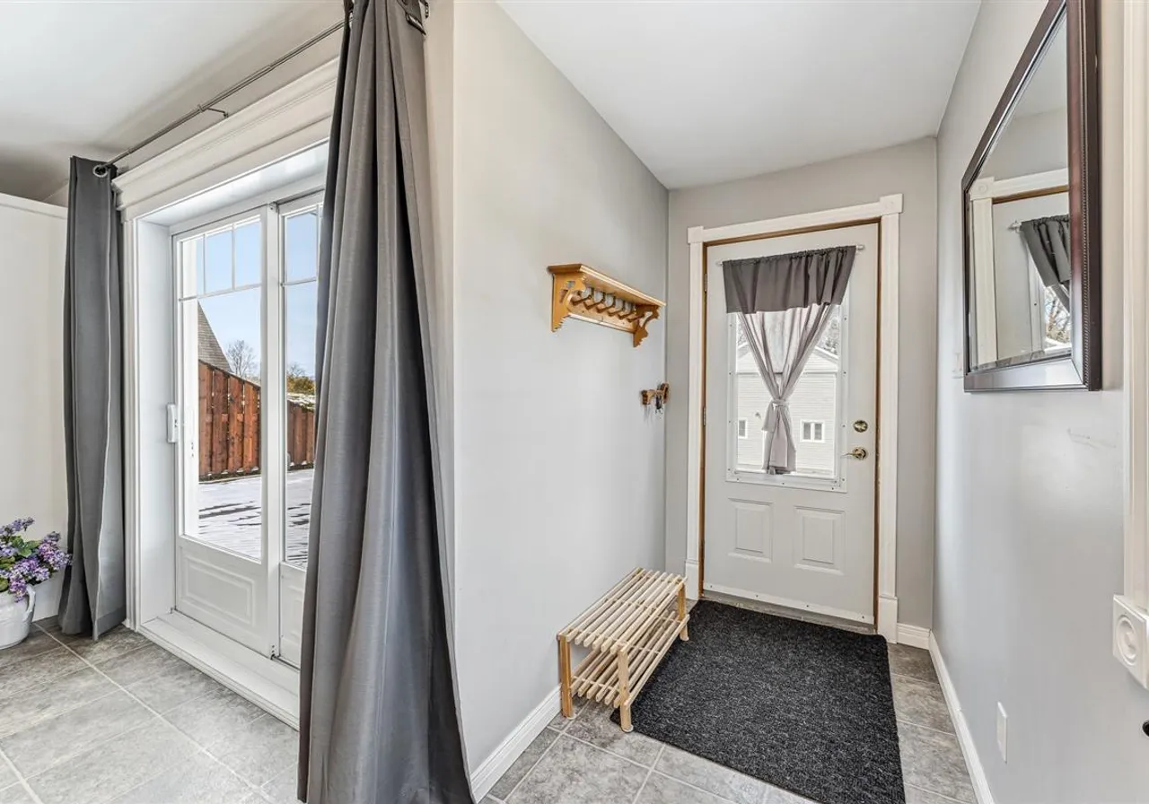 1107 Rue Principale E. — photo 3
