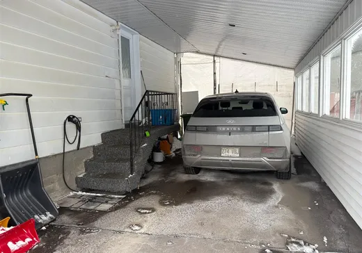 Maison à vendre - 2630 Rue Dubose, Saguenay, G7S 1B2