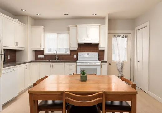 Maison à vendre - 540 Rue Limoges, Mont-Laurier, J9L 2B3