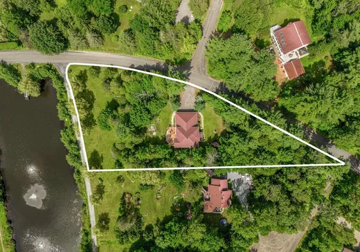 House for sale - 710 Ch. des Pommetiers, Magog, J1X 0M8