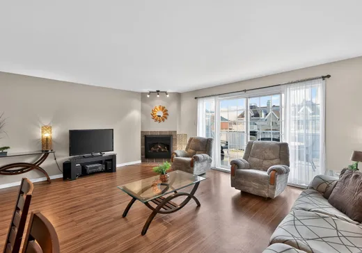 Condo à vendre - 2110 Boul. des Pins, Sainte-Marthe-sur-le-Lac, J0N 1P0