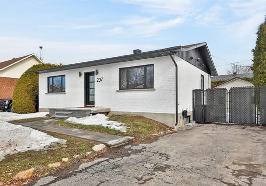 Bungalow à vendre - 207 Rue du Curé-Lamothe, Terrebonne, J6W5X6