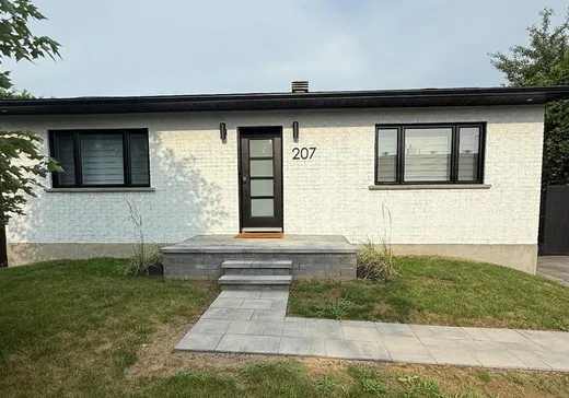 Maison à vendre - 207 Rue du Curé-Lamothe, Terrebonne, J6W 5X6