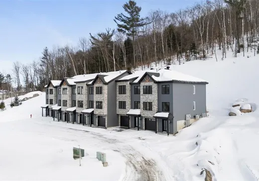 Maison à étages à vendre - 702Z Ch. des Conifères, Saint-Sauveur, J0R1K0