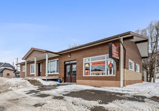 Bungalow à vendre - 9319 Boul. Ste-Anne, Sainte-Anne-de-Beaupré, G0A3C0