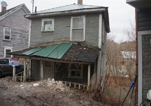 Maison à vendre - 3 Rue Riverside, Stanstead, J0B 3E2