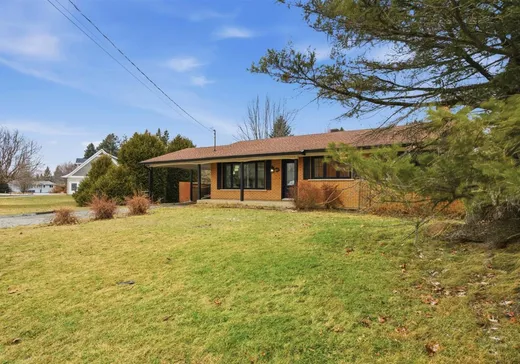 Maison à vendre - 517 Av. Couillard, Canton De Stanstead, J1A 1S7