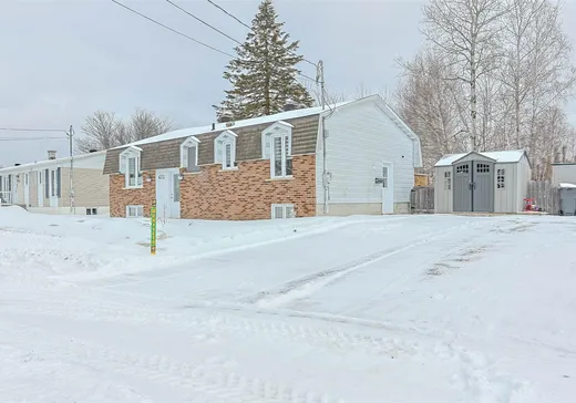 Maison à vendre - 4352 Rue Bertrand, Shawinigan, G9N 6M5