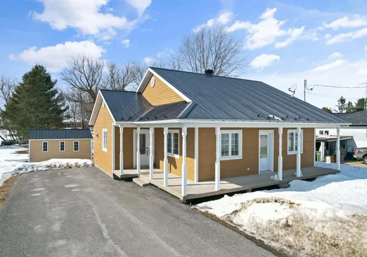 Bungalow à vendre - 671 Route 203, Havelock, J0S2C0