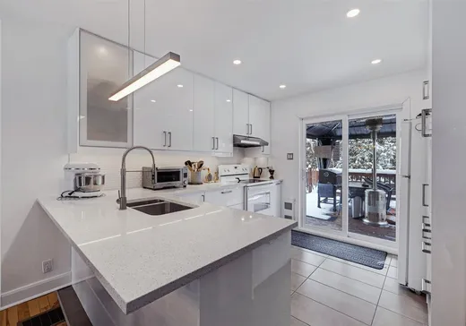 Maison à vendre - 22 37e Avenue, Sainte-Marthe-sur-le-Lac, J0N 1P0