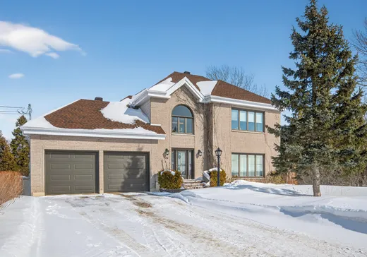 Maison à étages à vendre - 123 Route du Ruisseau-à-la-Loutre, Matane, G4W7J7