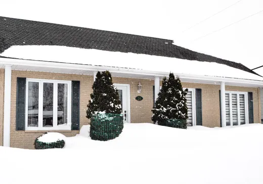 Maison à étages à vendre - 30 Rue Jourdain, Port-Cartier, G5B2K6