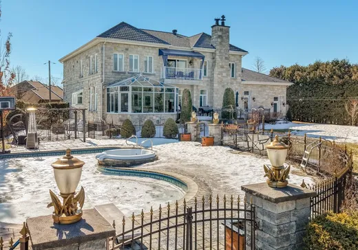 House for sale - 120 Rue St-Mathieu, Saint-Mathieu-de-Beloeil, J3G 0E9