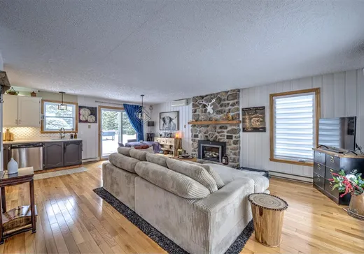 House for sale - 116 Av. de la Vallée, Saint-Sauveur, J0R 1R5