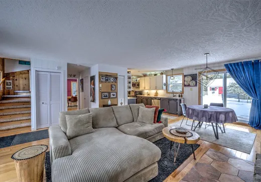 House for sale - 116 Av. de la Vallée, Saint-Sauveur, J0R 1R5