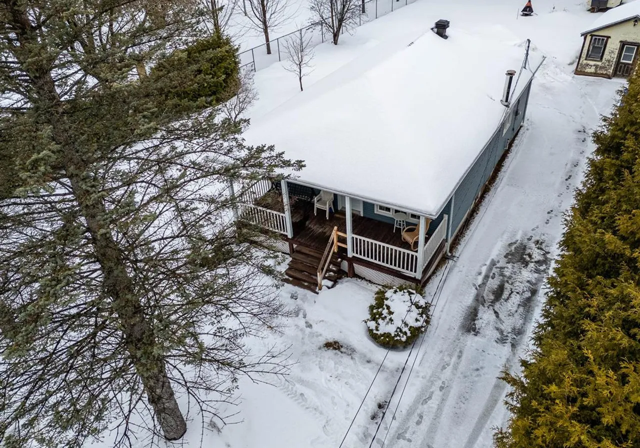 750 Rue Maple — photo 3