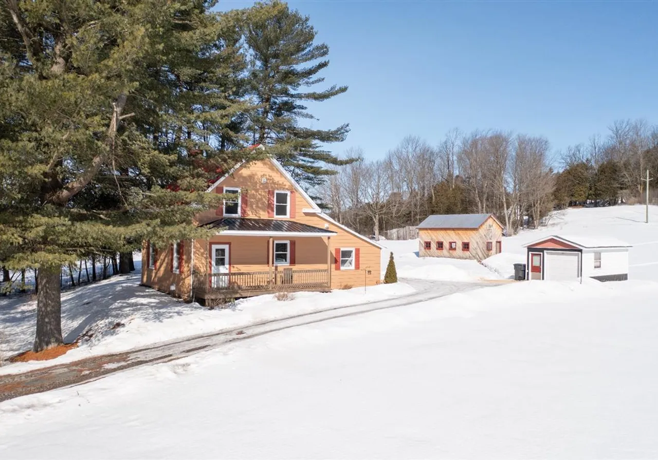 486ZZZ Route 243 — photo 1