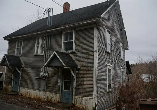 Maison à vendre - 5-7 Rue Riverside, Stanstead, J0B 3E2