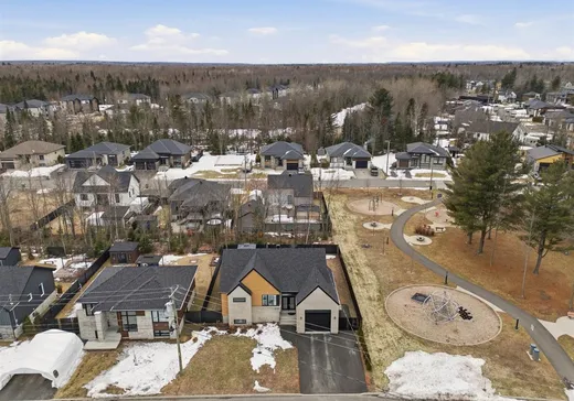 Maison à vendre - 235 Rue du Muscat, Drummondville, J2B 4A3