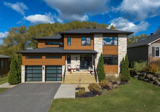 Maison à étages à vendre - 907 Rue de la Salamandre, Magog, J1X0H7