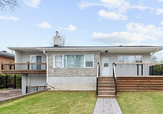 Bungalow à vendre - 1344 Rue Lafontaine, Laval (Sainte-Dorothee), H7Y1N1