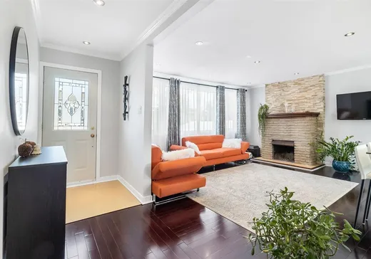 Maison à vendre - 1344 Rue Lafontaine, Laval (Sainte-Dorothee), H7Y 1N1