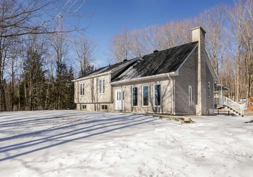 Bungalow à vendre - 1074 Rue Drouin, Magog, J1X3W2
