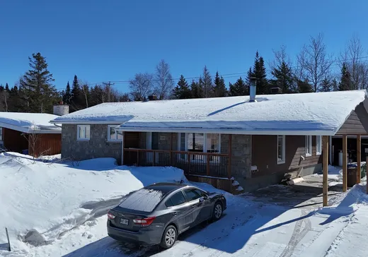 Maison à étages à vendre - 108 Rue Holliday, Sept-Îles, G4R1E2