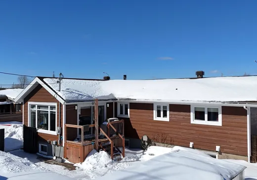 Maison à vendre - 108 Rue Holliday, Sept-Îles, G4R 1E2