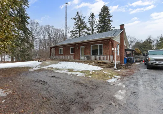 Maison à étages à vendre - 391 Ch. de la Montagne, Rigaud, J0P1P0