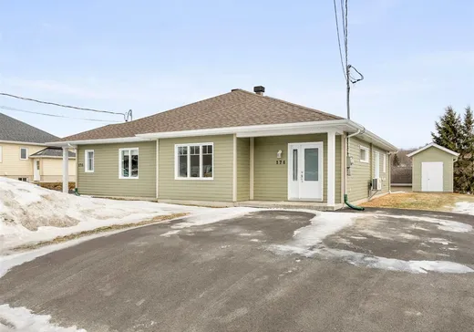 Bungalow à vendre - 176-176A Rue Richard, Ste-Claire, G0R2V0