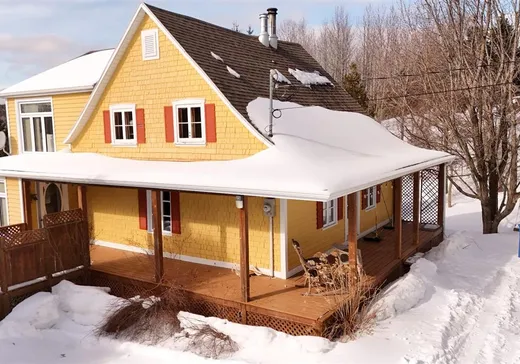 Maison à étages à vendre - 408 Boul. 138, St-Tite-Des-Caps, G0A4J0