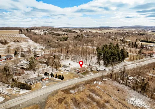 Maison à vendre - 7020 Route Louis-S.-St-Laurent, Coaticook, J0B 1L0