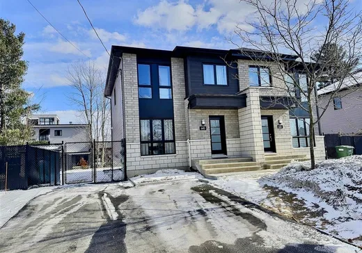 Two or more stories for sale - 645 Rue du Chardonnay, Drummondville, J2B0X3