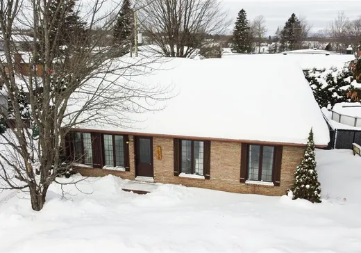 Bungalow à vendre - 1534 Rue de Calcutta, Val-Belair, G3K1P5