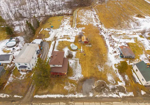 Maison à vendre - 228 Rue Main, Dudswell, J0B 1G0