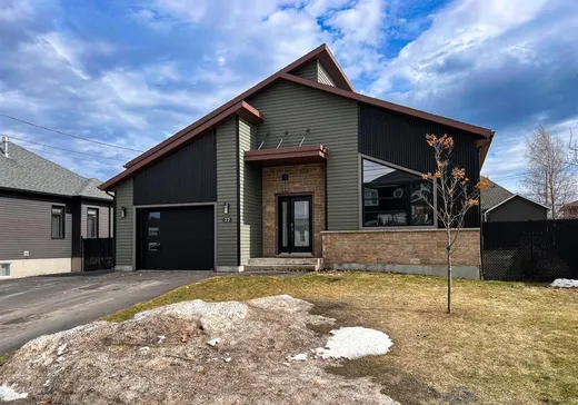 Bungalow for sale - 77 Rue des Bégonias, Victoriaville, G6T2P9